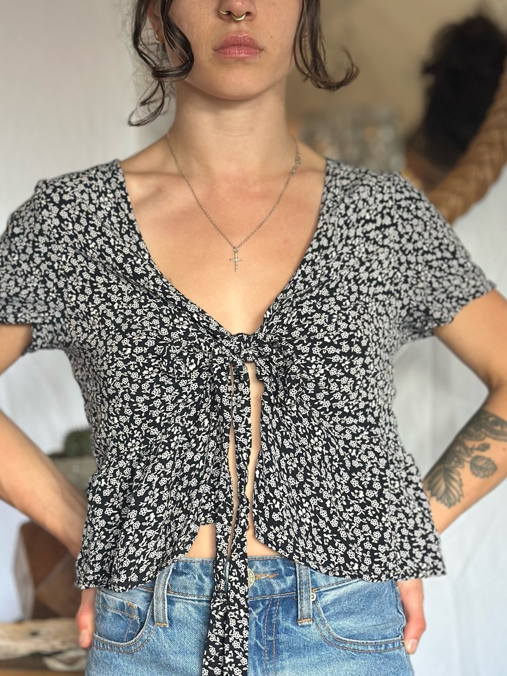 Brandy Melville Black & White Floral Tie-Front Crop Top